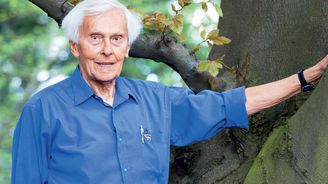 Miroslav Zikmund, muž, který se nenechal Moskvou vyhladovět, slaví 99 let