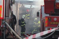 V Mirošovicích hořela stodola: Škoda dva miliony
