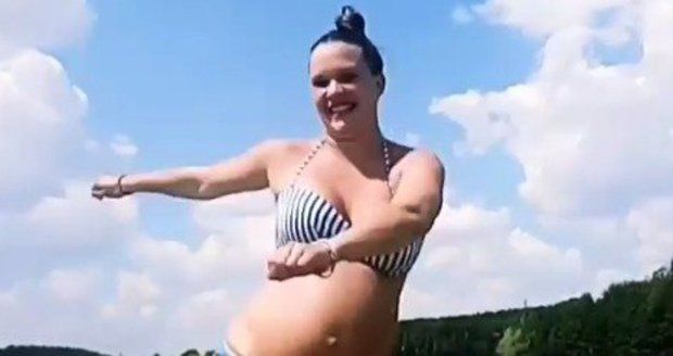 Kristýna Leichtová týden před termínem porodu