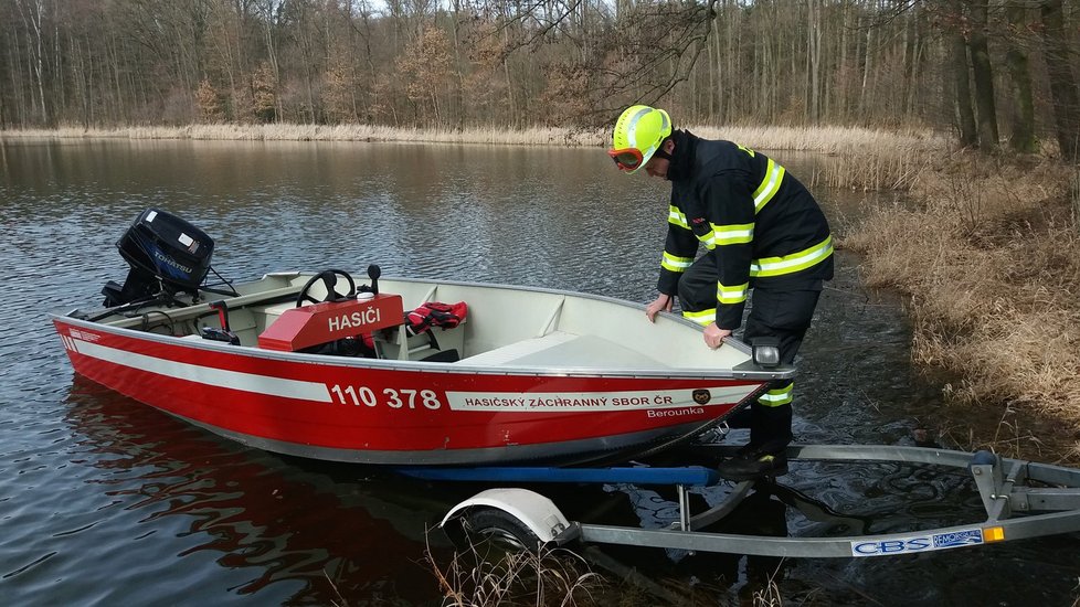 Míšu u bunkrů na Plzeňsku hledají potápěči