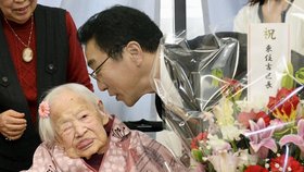 Zemřela nejstarší osoba na světě – Japonka Misao Okawaová