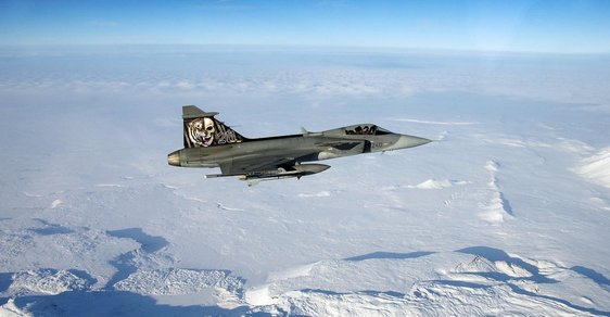 Čeští piloti létají na švédských stíhačkách Gripen již 15 let 