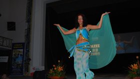 Titul Miss sympatie získala Renata Pohlodková (15) z Volyně, která ve volné disciplíně předvedla břišní tanec.