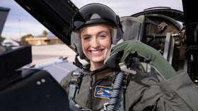 Letošní Miss America se stala dvaadvacetiletá Madison  Marshová, pilotka amerických vzdušných sil