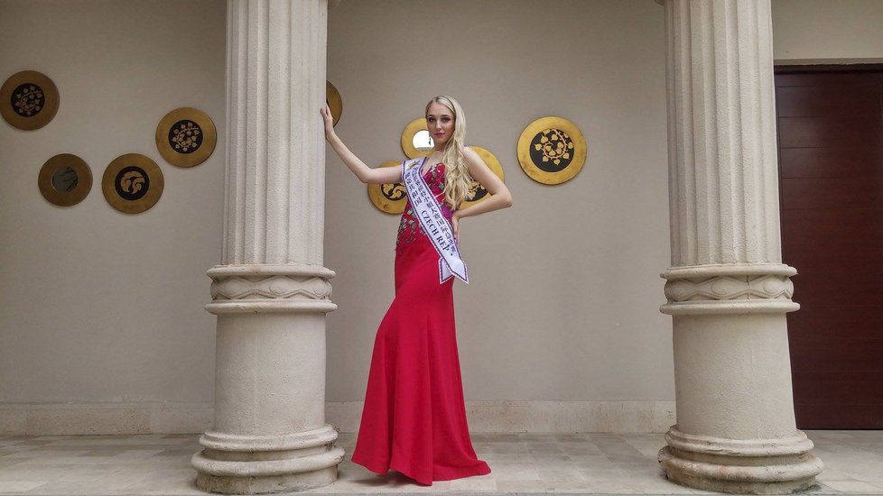 Jana Kopecká vybojovala v Číně korunku v soutěži Miss Model of the World. Příští rok se tam chce opět vrátit.
