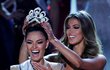 Miss Universe 2017 Demi-Leigh Nel-Peters z Jihoafrické republiky