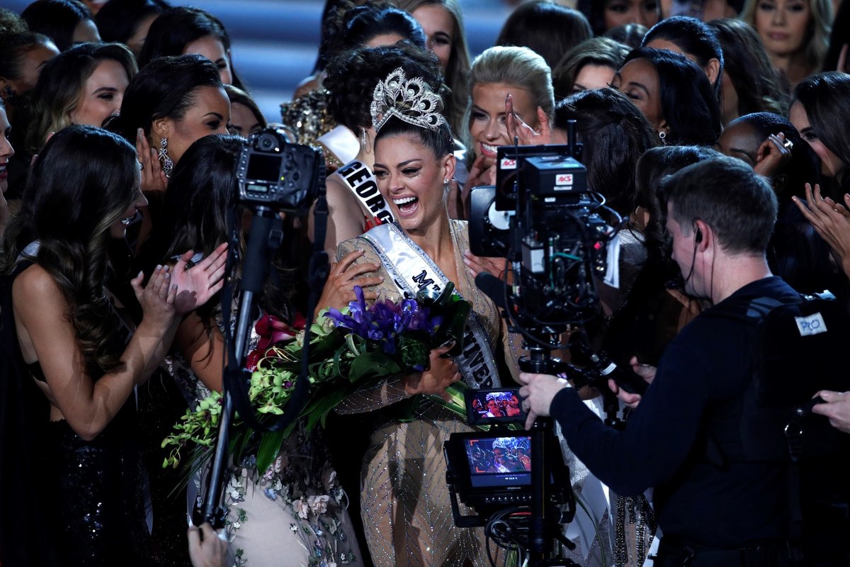 Miss Universe 2017 Demi-Leigh Nel-Peters z Jihoafrické republiky