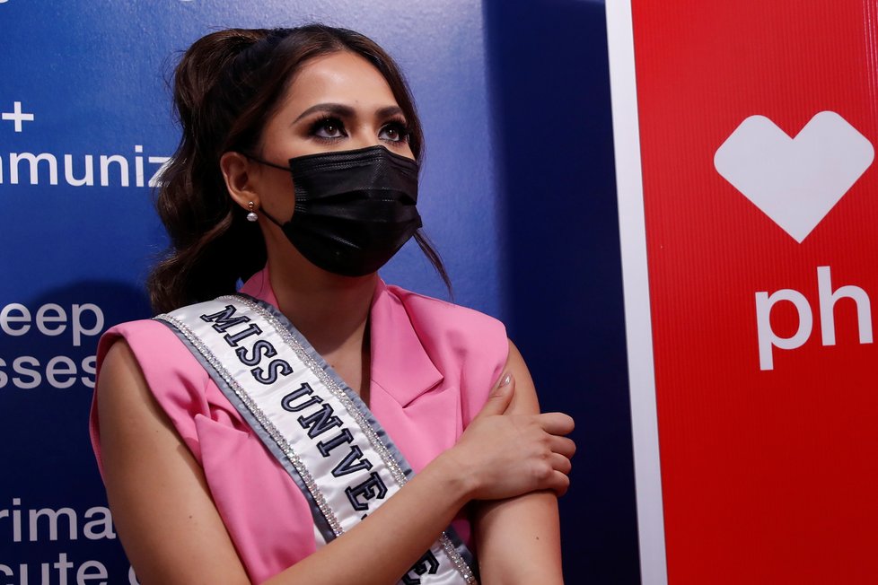 Miss Universe Andrea Meza obdržela vakcínu proti covidu (26.5.2021)