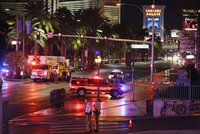 Masakr v Las Vegas: Žena najela před dějištěm Miss Universe úmyslně do lidí