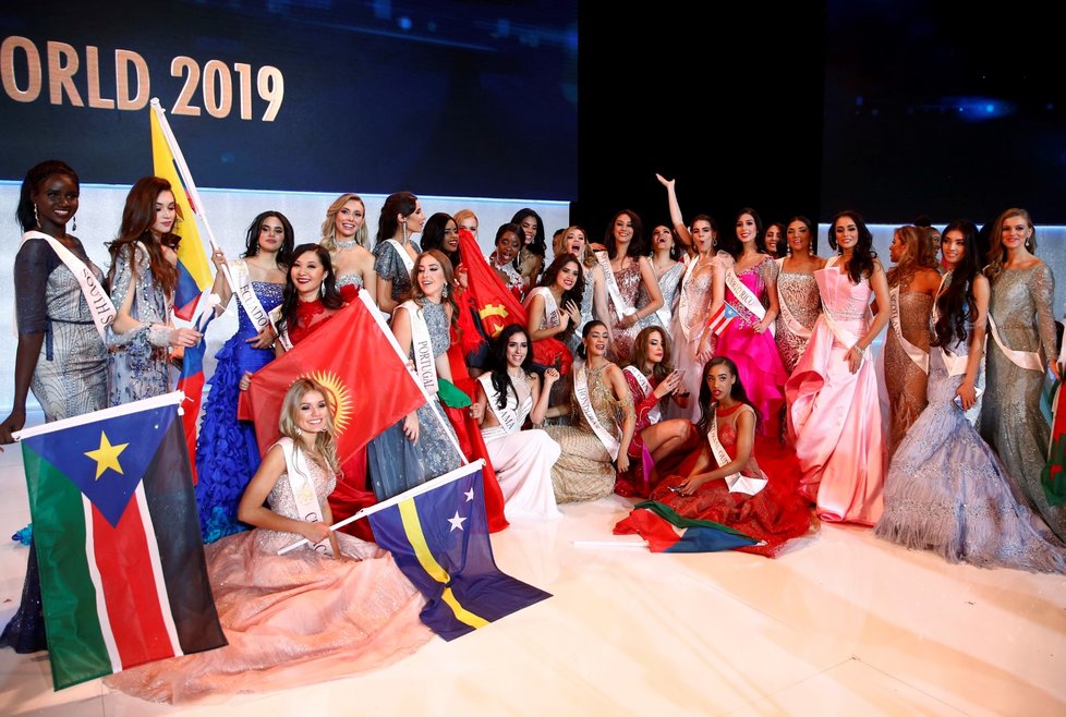 Novou Miss World se stala Jamajčanka Toni-Ann Singhtová (14.12.2019)