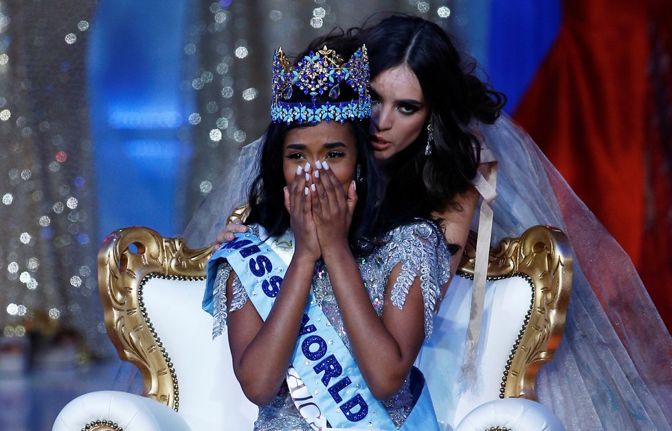 Titul Miss World 2019 získala 23letá Jamajčanka Toni-Ann Singhová.