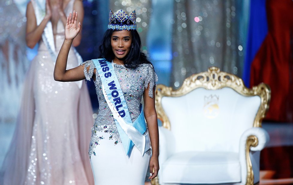 Titul Miss World 2019 získala 23letá Jamajčanka Toni-Ann Singhová.