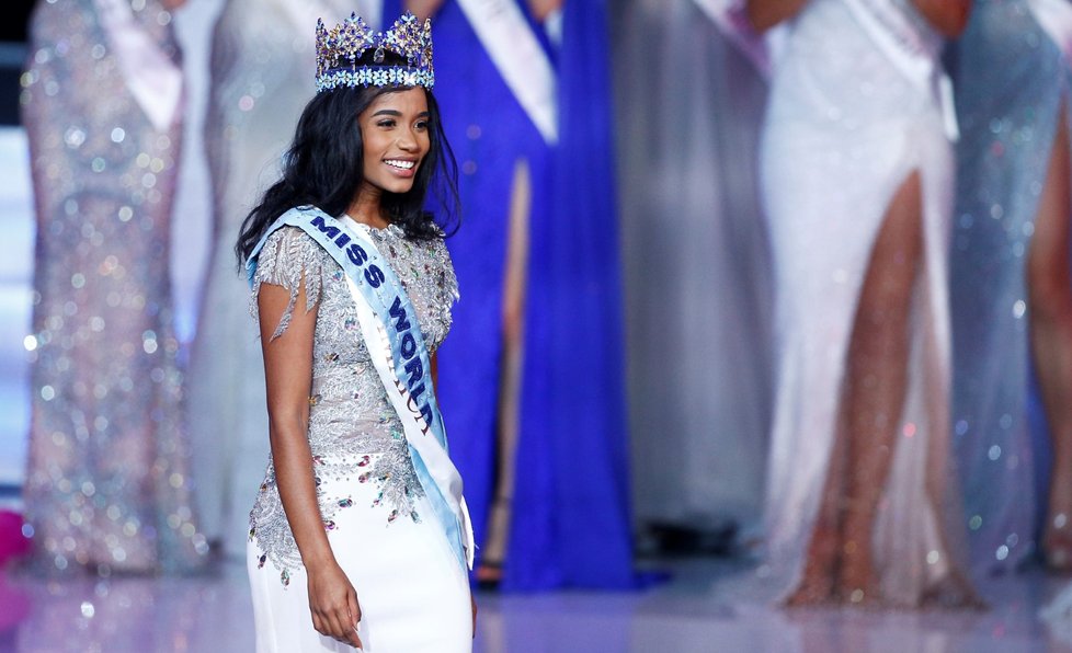 Vítězka Miss World Toni-Ann Singh z Jamajky (14. 12. 2019)