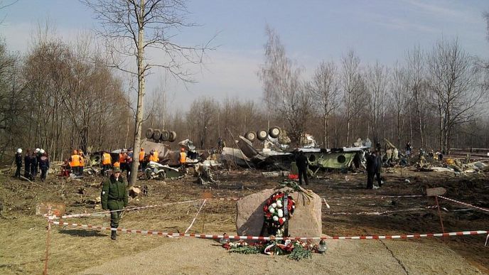 Místo pádu polského vládního letounu ve Smolensku