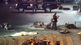 Exploze v Bangkoku zabila 22 lidí, pachatelé se pokusili o další útoky
