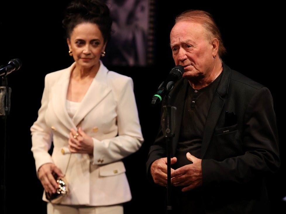 Lucie Bílá a Petr Janda získali cenu za celoživotní přínos showbyznysu.