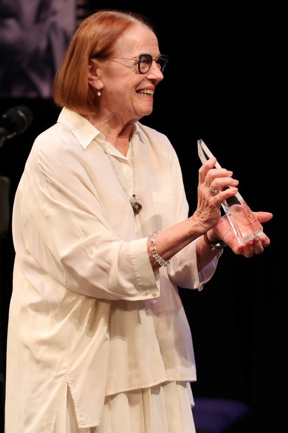 Iva Janžurová získala cenu za celoživotní přínos showbyznysu.
