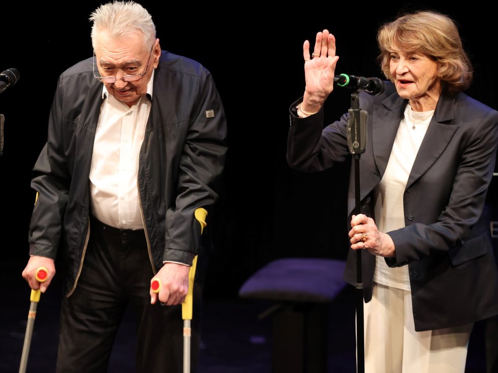 Josef Zíma a Yvetta Simonová získali cenu za celoživotní přínos showbyznysu.