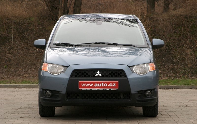 Mitsubishi Colt (2009)