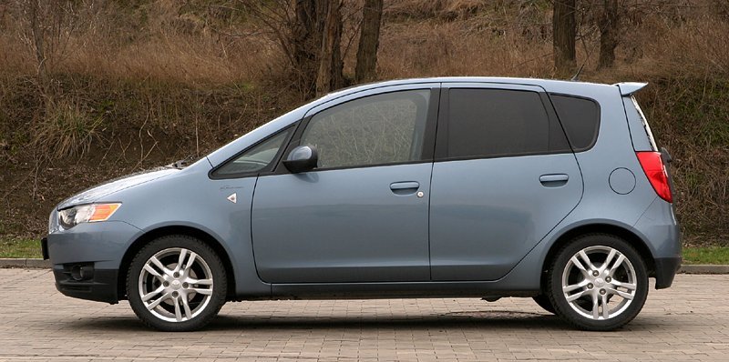 Mitsubishi Colt (2009)