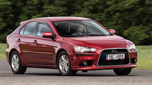 Ojetý Mitsubishi Lancer (CY, CX): Když lancer, tak benzin!