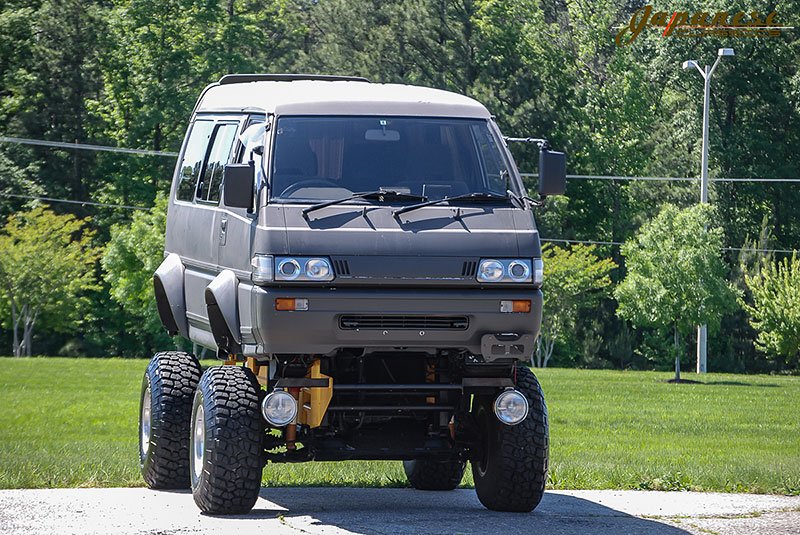 Mitsubishi Delica