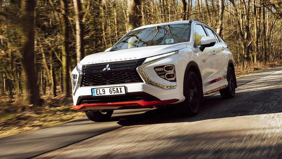 Sportovní doplňky Ralliart dorazily do ČR. Objednat si je můžete na Mitsubishi Eclipse Cross