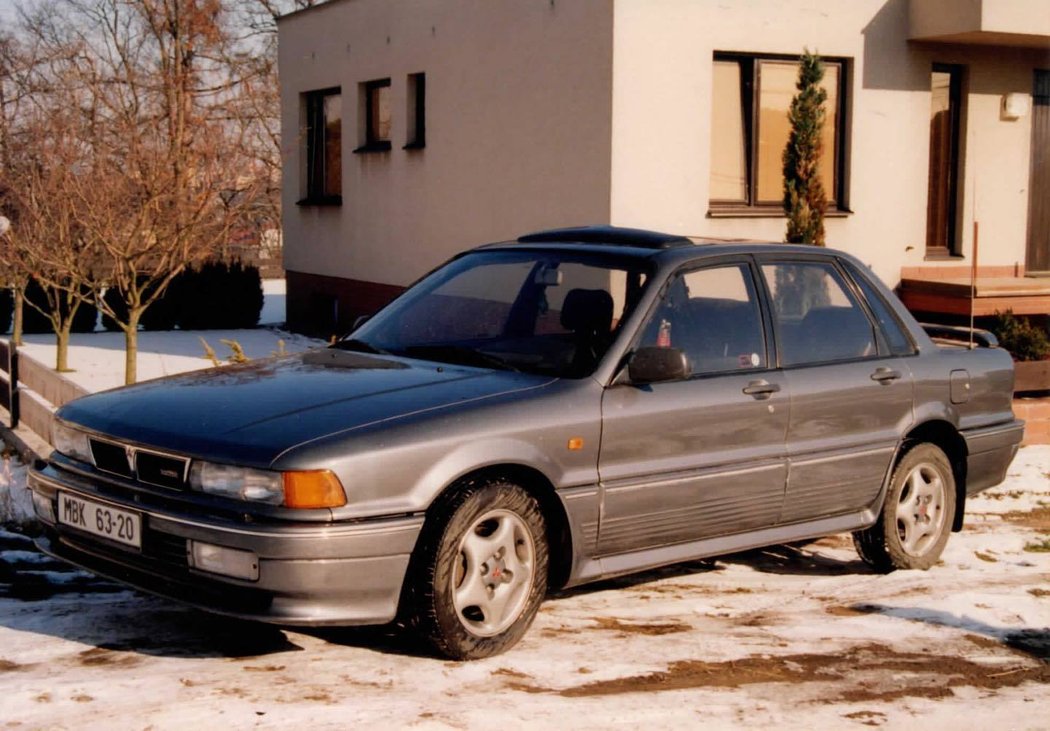 Mitsubishi Galant