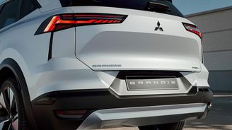 Mitsubishi Grandis Mitsubishi Grandis