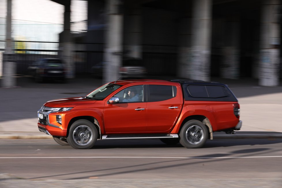 Mitsubishi L200 Double Cab 2.2 DI-D Instyle: Úsporný tahoun