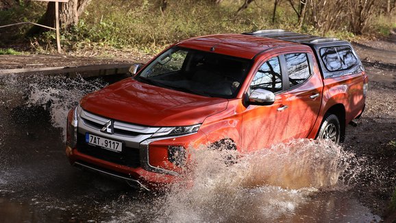 TEST Mitsubishi L200 Double Cab 2.2 DI-D (110 kW) – Stejně schopné, více komfortní