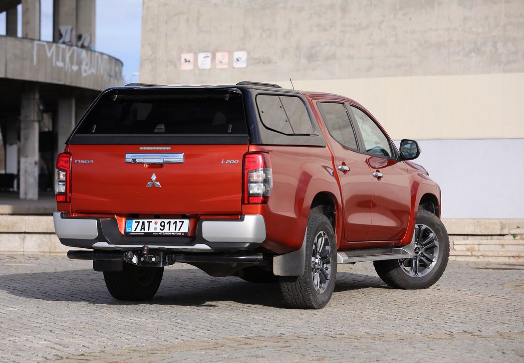 Mitsubishi L200 Double Cab 2.2 DI-D