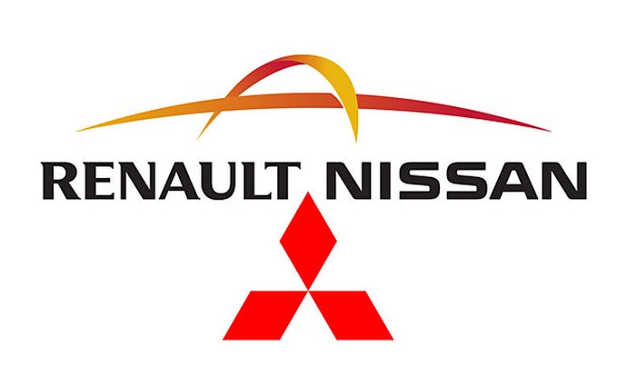 Carlos na nákupech: Aliance Renault-Nissan se rozšiřuje o Mitsubishi