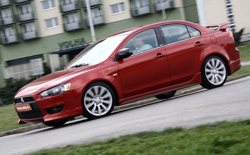 Mitsubishi Lancer