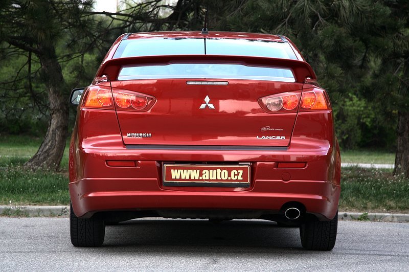 Mitsubishi Lancer