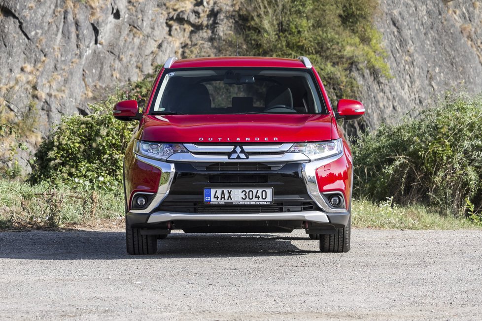 Mitsubishi Outlander 2.2 DI-D Intense+