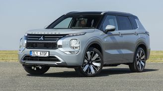 TEST Mitsubishi Outlander PHEV – Takhle si představujeme plug-in hybrid TEST Mitsubishi Outlander PHEV – Takhle si představujeme plug-in hybrid