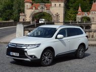 Mitsubishi Outlander 2016