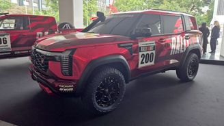 Nové Mitsubishi Pajero se ukázalo v rallyové verzi. Jak to bude s výrobou? Nové Mitsubishi Pajero se ukázalo v rallyové verzi. Jak to bude s výrobou?