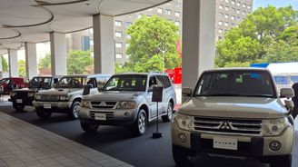 Mitsubishi Pajero Mitsubishi Pajero