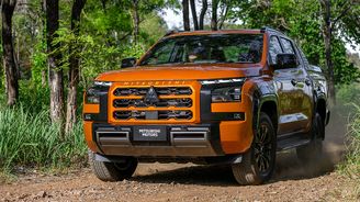 Mitsubishi Triton Mitsubishi Triton