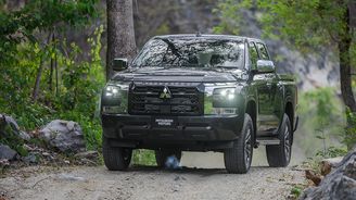 Mitsubishi Triton Mitsubishi Triton