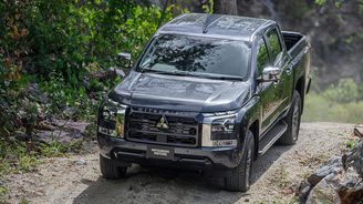 Mitsubishi Triton Mitsubishi Triton