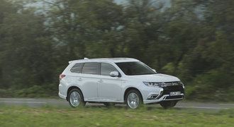 Test Mitsubishi Outlander PHEV