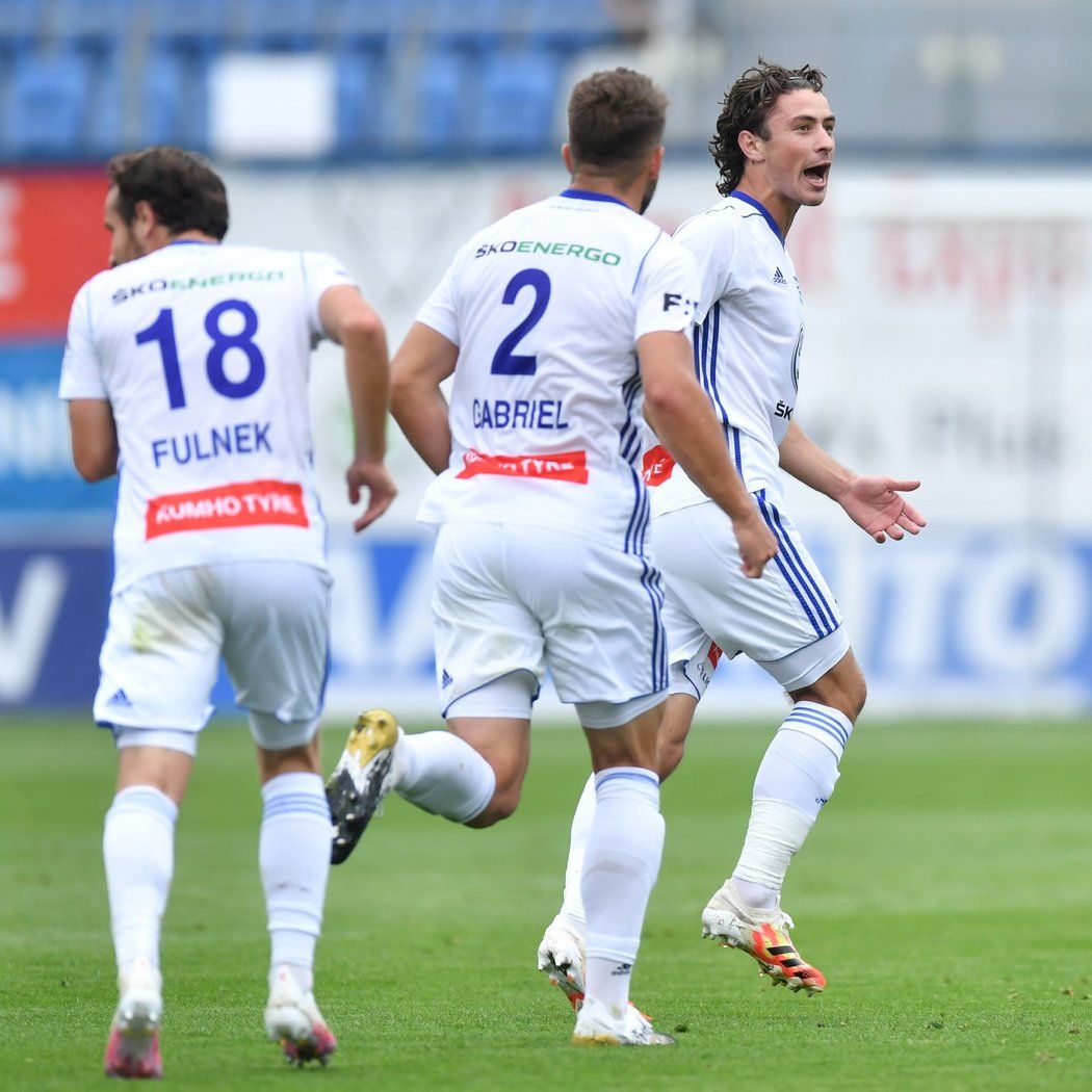 Fotbalisté Mladé Boleslavi se radují z vyrovnávací trefy proti Zlínu