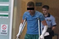 Mladík (23) se vyboural na skútru, po ošetření šel rovnou do basy: Vyhýbal se totiž vězení