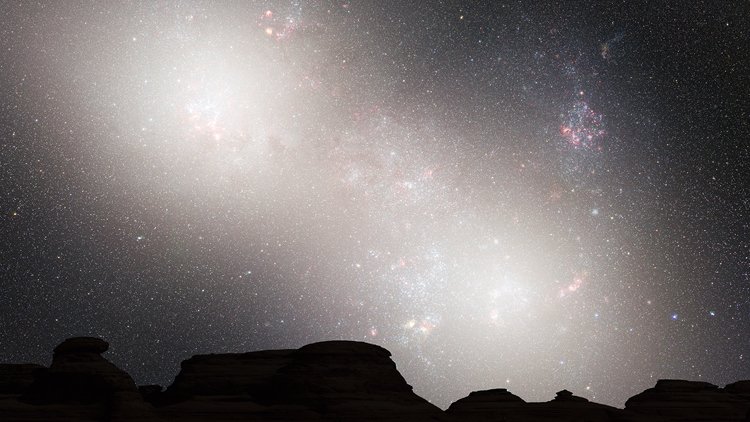 Galaxie Mléčná dráha a Andromeda za 5 miliard let