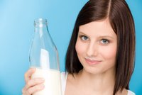 Unikátní výzkum: Kdy mléko způsobuje rakovinu a obezitu!