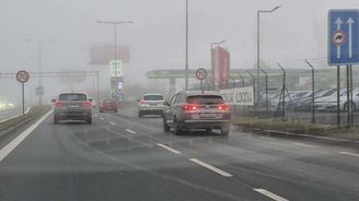 Mlhovkáři bojují o zlato! Hledáme nejhorší nešvar řidičů Mlhovkáři bojují o zlato! Hledáme nejhorší nešvar řidičů