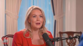 Mluvčí Bílého domu Karoline Leavittová v podcastu Pod Force One